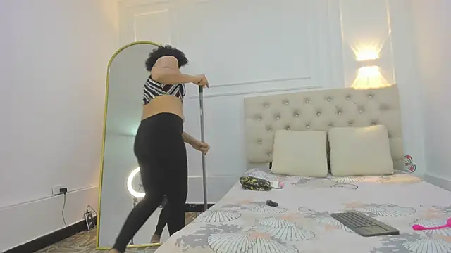 charlotte dante212 online show from 17, 2, 2026