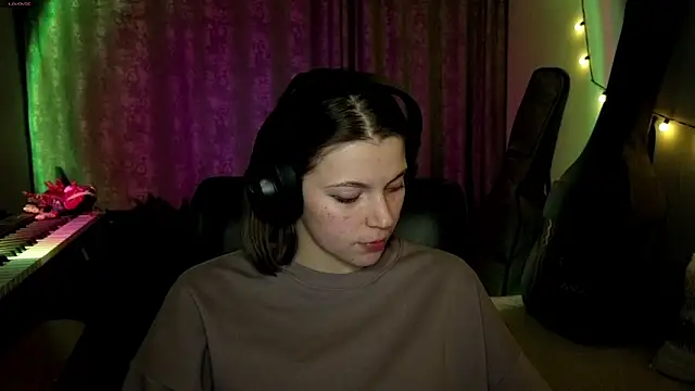 CutieAnny online show from 23, 3, 2026