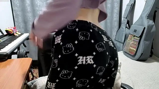 Snapshot of CutieAnny chatting on 6, 5, 2026 CutieAnny online show from 6, 5, 2026
