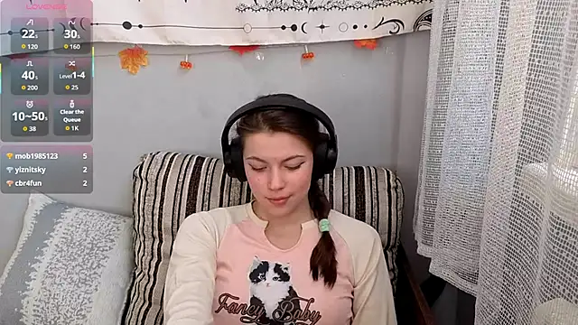 CutieAnny online show from 16, 11, 2025