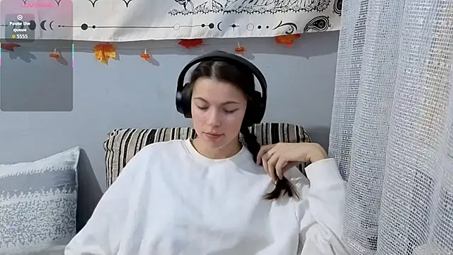 CutieAnny online show from 16, 12, 2025