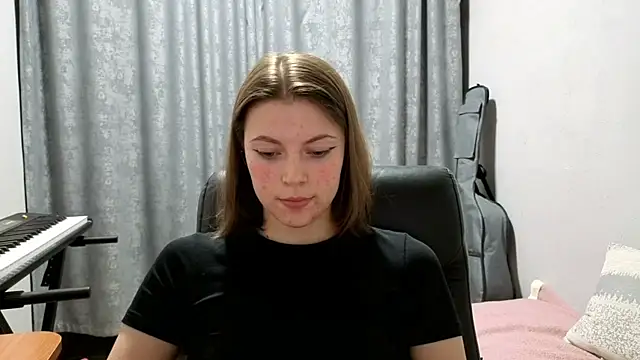 Snapshot of CutieAnny chatting on 5, 6, 2026 CutieAnny online show from 5, 6, 2026