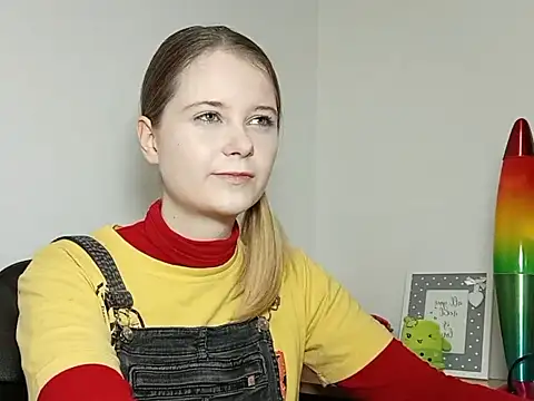 LydiaYoung online show from 21, 11, 2025