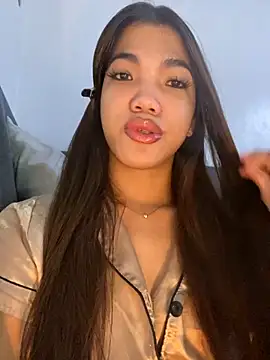 CassieSommereux online show from 14, 10, 2025