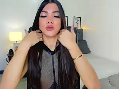 CassieSommereux online show from 27, 11, 2025