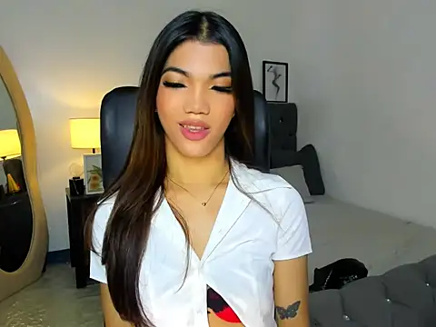 CassieSommereux online show from 16, 11, 2025