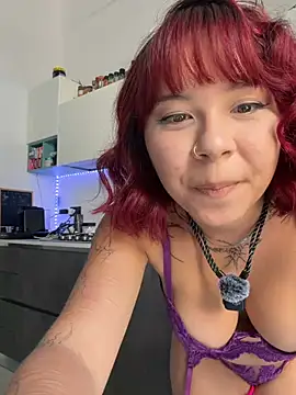 Snapshot of YumiLux chatting on 20, 7, 2026 YumiLux online show from 20, 7, 2026