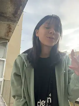 YumiLux online show from 10, 1, 2026