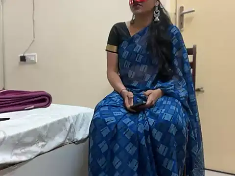 hot spicey online show from 20, 4, 2026