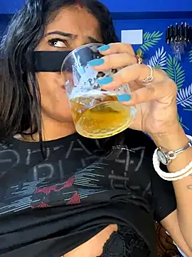 V-Hot-Sweti online show from 19, 11, 2025