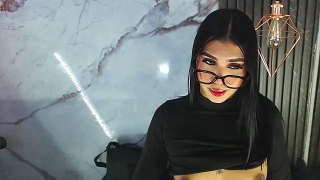 Snapshot of CamelyHott chatting on 23, 5, 2026 CamelyHott online show from 23, 5, 2026