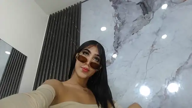 CamelyHott online show from 12, 10, 2025