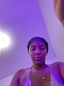 Snapshot of zaracollins01 chatting on 5, 6, 2026 zaracollins01 online show from 5, 6, 2026