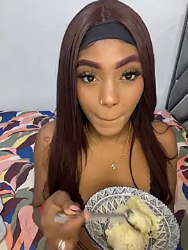 zaracollins01 online show from 28, 3, 2026