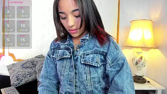 Manelyk evanss  online show from 18, 10, 2025