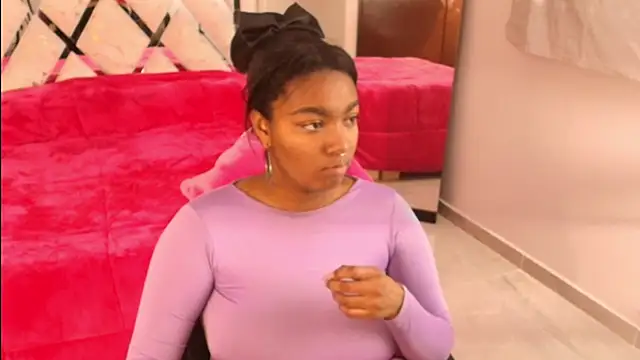 Snapshot of Amiranast chatting on 13, 10, 2025 Amiranast online show from 13, 10, 2025