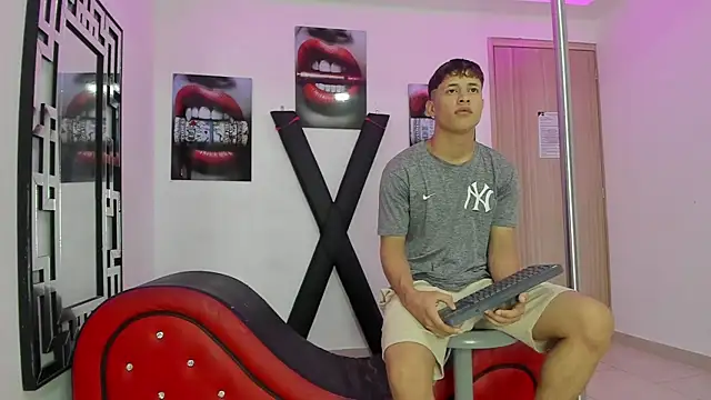 Snapshot of GRETTY_BOYS chatting on 7, 11, 2025 GRETTY BOYS online show from 7, 11, 2025