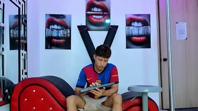 Snapshot of GRETTY_BOYS chatting on 4, 11, 2025 GRETTY BOYS online show from 4, 11, 2025