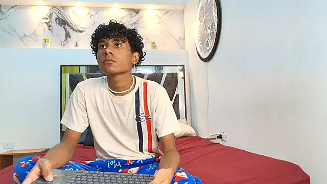 LONDON BOYS1 online show from 13, 10, 2025