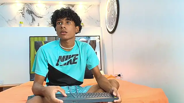 LONDON BOYS1 online show from 15, 10, 2025