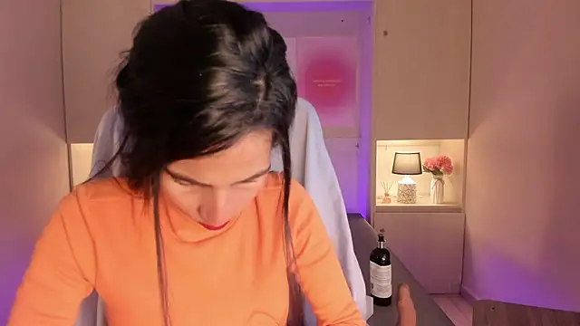 LexxaQueen online show from 7, 2, 2026