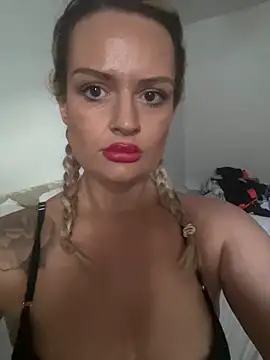 Seductive-SkyeXXX online show from 8, 9, 2025