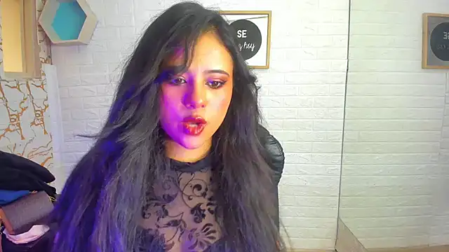 Dafne Cleo online show from 18, 9, 2025
