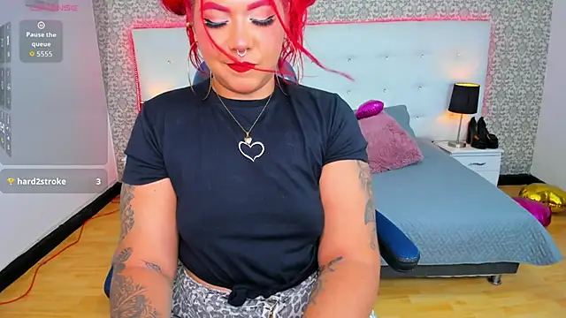 Snapshot of Manu_silver_ chatting on 11, 11, 2025 Manu silver online show from 11, 11, 2025