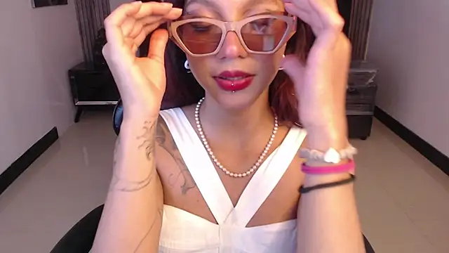 Lyynn ch online show from 11, 9, 2025
