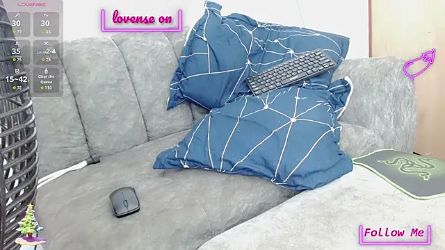 Dulce2415 online show from 5, 3, 2026