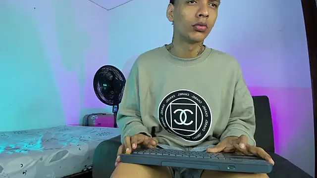 twinkDuohot online show from 28, 4, 2026