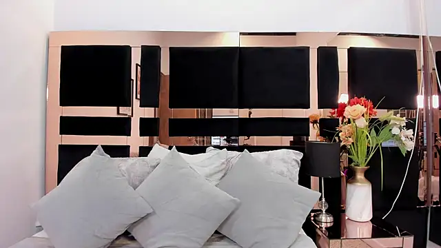 Snapshot of chloeriveraa chatting on 28, 10, 2025 chloeriveraa online show from 28, 10, 2025