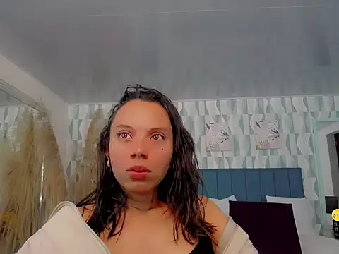 Perla vonrose online show from 16, 9, 2025