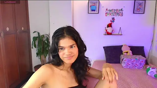 emycarver09 online show from 2, 12, 2025