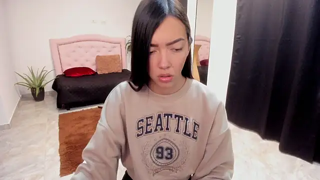 Snapshot of fox_valerie chatting on 14, 11, 2025 fox valerie online show from 14, 11, 2025