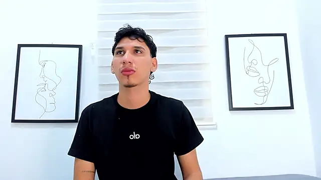 axel alvareez online show from 17, 9, 2025