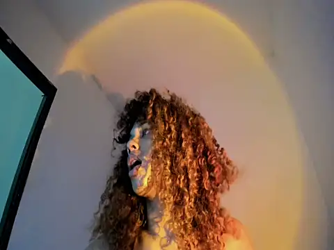 Snapshot of calliedemon_ chatting on 14, 5, 2026 calliedemon online show from 14, 5, 2026