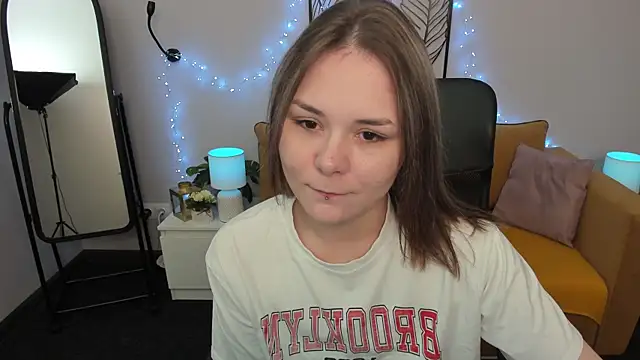 Snapshot of Sophi_gi chatting on 14, 9, 2025 Sophi gi online show from 14, 9, 2025
