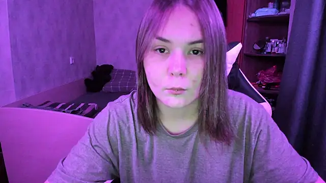 Snapshot of Sophi_gi chatting on 4, 10, 2025 Sophi gi online show from 4, 10, 2025