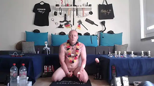 Snapshot of Sklave-Sille chatting on 19, 6, 2026 Sklave-Sille online show from 19, 6, 2026