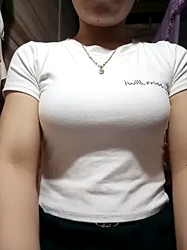 LucyyLy online show from 9, 5, 2026