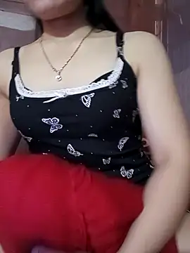 LucyyLy online show from 7, 2, 2026