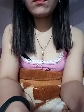 LucyyLy online show from 1, 2, 2026