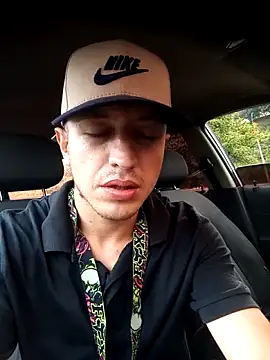 Snapshot of DebutingPathway chatting on 26, 10, 2025 DebutingPathway online show from 26, 10, 2025