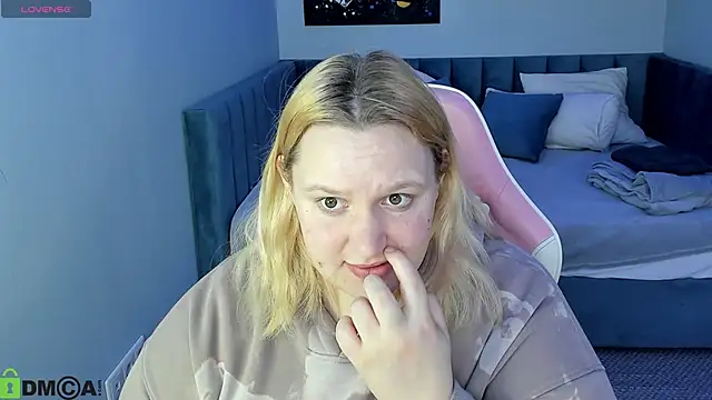 polly greartt online show from 21, 9, 2025