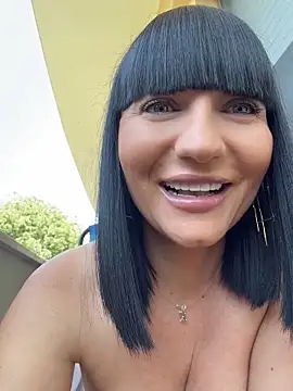 Snapshot of MysticCleo chatting on 25, 5, 2026 MysticCleo online show from 25, 5, 2026