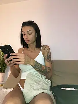 NoraAspen online show from 14, 2, 2026