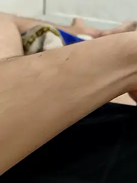 Snapshot of Yazaza1999 chatting on 18, 10, 2025 Yazaza1999 online show from 18, 10, 2025