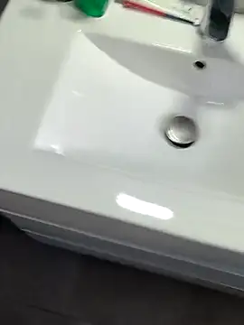 Snapshot of Yazaza1999 chatting on 17, 10, 2025 Yazaza1999 online show from 17, 10, 2025