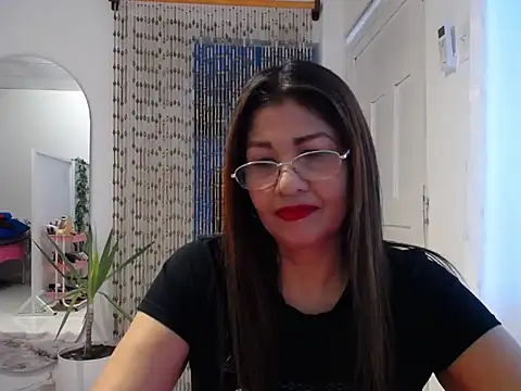 Snapshot of Manuela_lara_ chatting on 3, 10, 2025 Manuela lara online show from 3, 10, 2025